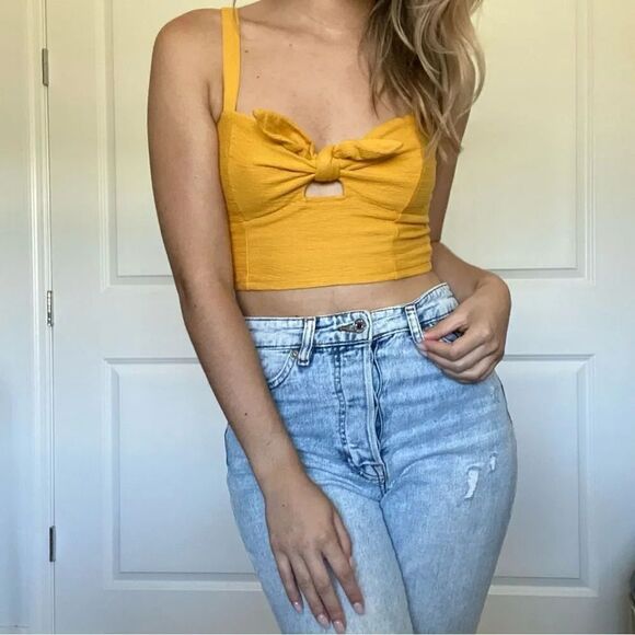 Forever 21 Yellow Tie Crop Top - Picture 1 of 8